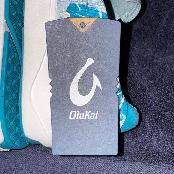 OluKai Lae'Ahi Pa'i Mens Size 10.5 Shoes Swell/Aloha Blue Floral Slip On Sneaker - Picture 4 of 11